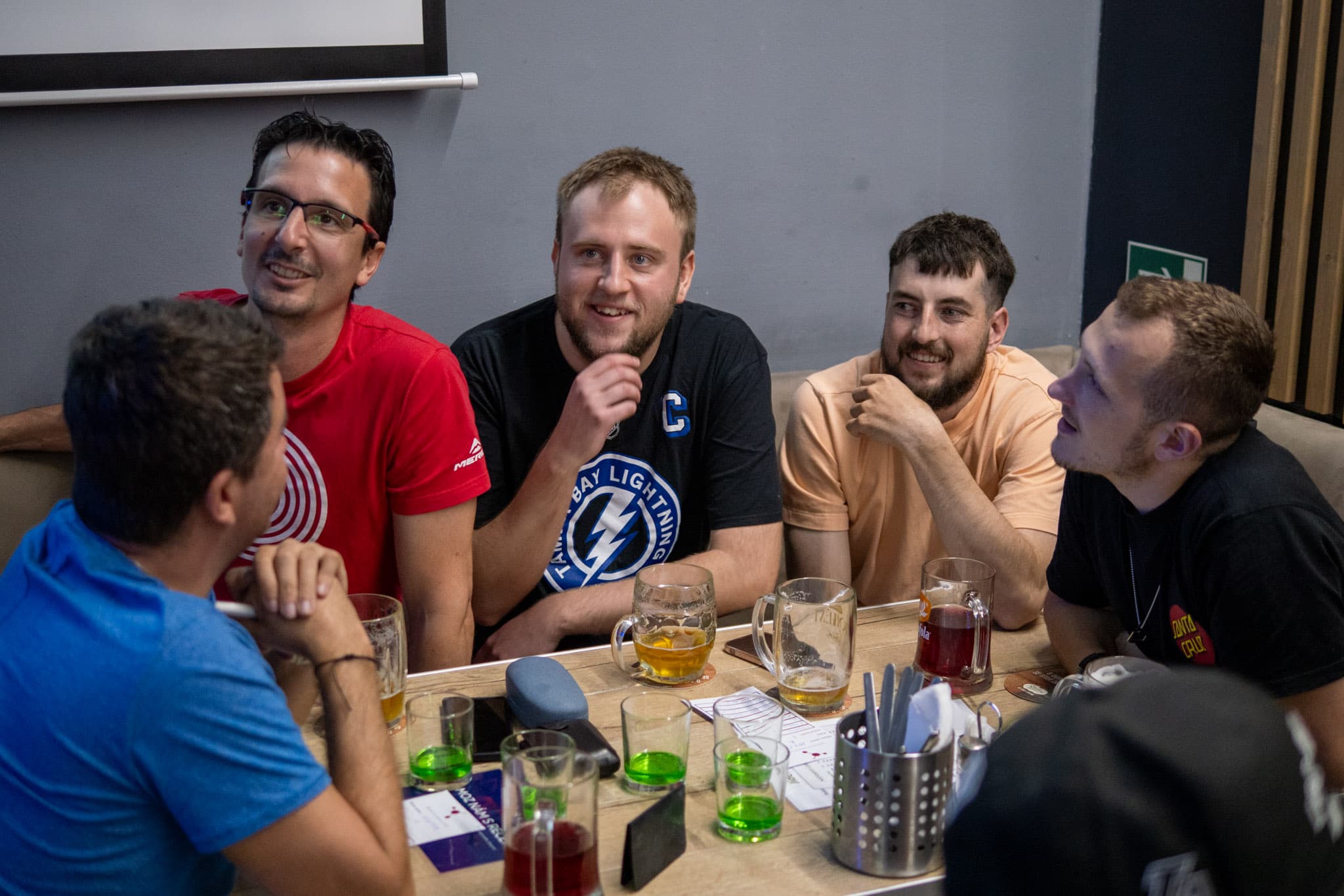 Sportbud Meeting — tým u stolu